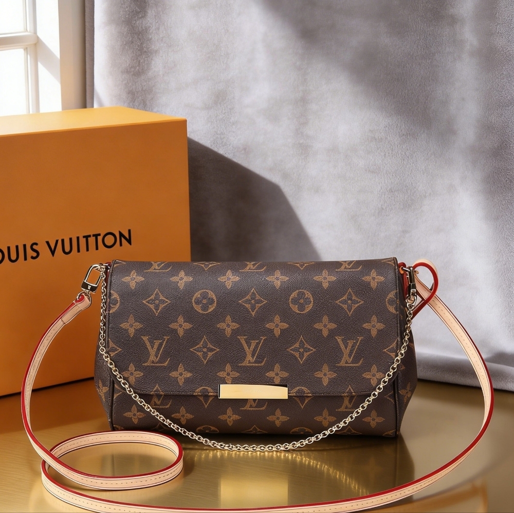 Louis Vuitton Favorite MM Bag